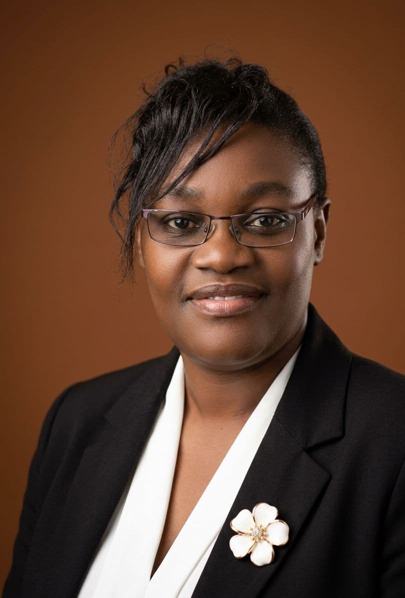 Dinah Randa, Associate Advocate